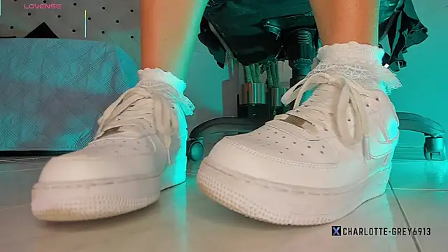 charlotte  grey online show from 01.09.26