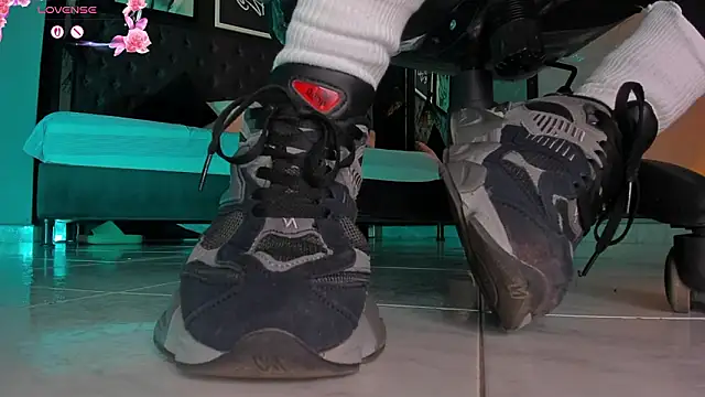 charlotte  grey online show from 02.13.26