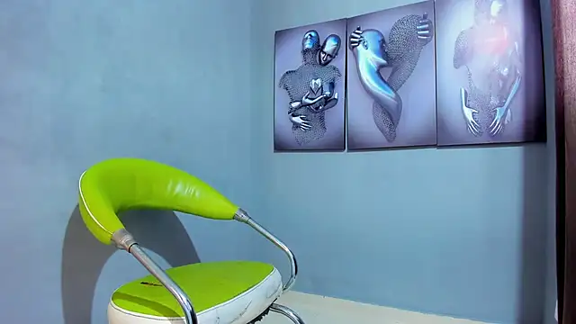 Snapshot of jamiief4 chatting on 10.02.25 jamiief4 online show from 10.02.25