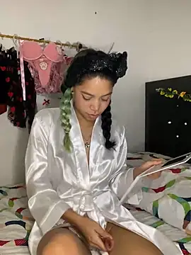 Charlotte Martinez online show from 03.14.25