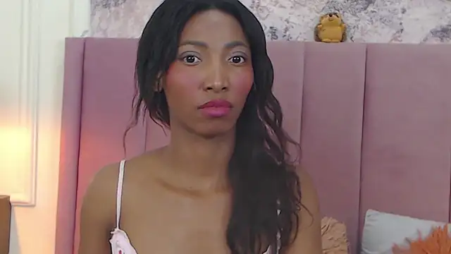 Snapshot of SabrinaDevill chatting on 10.10.25 SabrinaDevill online show from 10.10.25