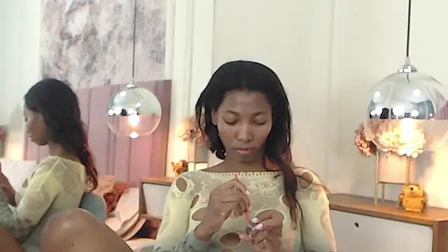 Snapshot of SabrinaDevill chatting on 10.30.25 SabrinaDevill online show from 10.30.25