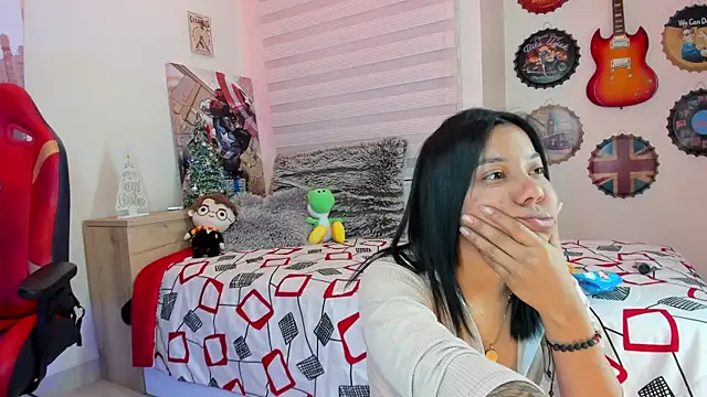madelyn rose  online show from 12.12.24