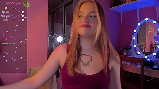 CarolineLovers online show from 10.23.25