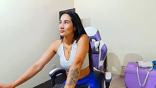 Snapshot of Cataleyalove_ADY chatting on 02.22.26 Cataleyalove ADY online show from 02.22.26