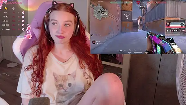 Snapshot of cinnabon_girls chatting on 10.23.25 cinnabon girls online show from 10.23.25