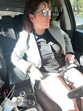 Snapshot of ZhenjaPoledance chatting on 10.01.25 ZhenjaPoledance online show from 10.01.25