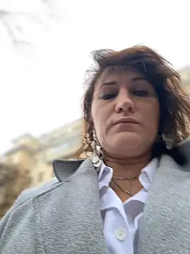 Snapshot of ZhenjaPoledance chatting on 10.17.25 ZhenjaPoledance online show from 10.17.25