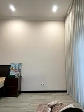 Snapshot of Hott_Lolla chatting on 10.04.25 Hott Lolla online show from 10.04.25