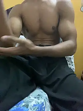 Snapshot of Wild_beast chatting on 11.14.25 Wild beast online show from 11.14.25