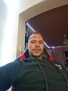 Snapshot of chillaandy chatting on 10.23.25 chillaandy online show from 10.23.25