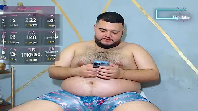 Snapshot of damian_chubby chatting on 09.27.25 damian chubby online show from 09.27.25