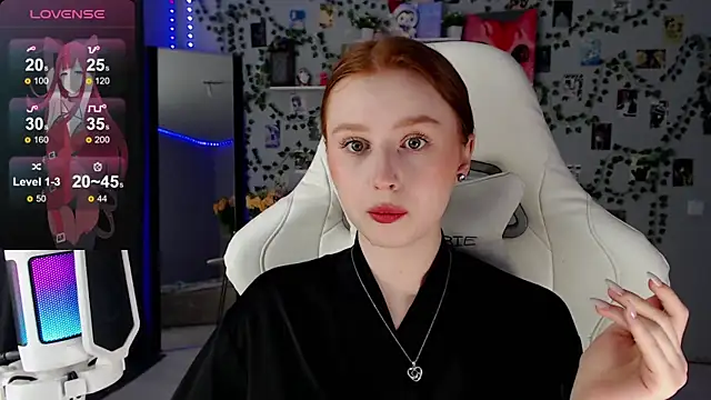 Snapshot of Meow_babe chatting on 12.05.24 Meow babe online show from 12.05.24