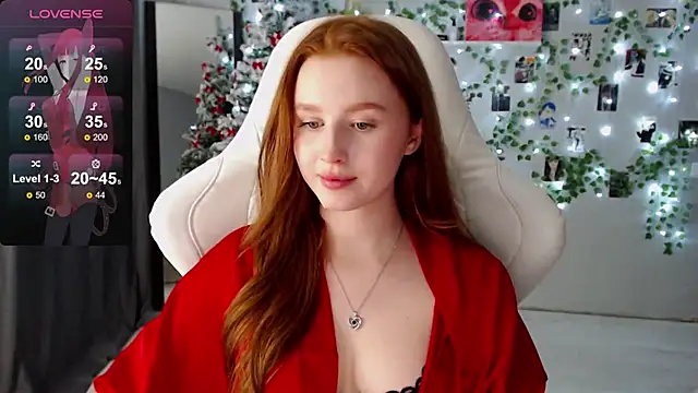 Snapshot of Meow_babe chatting on 12.28.24 Meow babe online show from 12.28.24