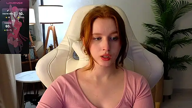Snapshot of Meow_babe chatting on 01.31.25 Meow babe online show from 01.31.25