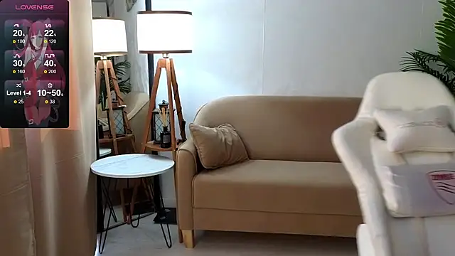 Snapshot of Meow_babe chatting on 02.08.25 Meow babe online show from 02.08.25