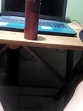 Snapshot of Cris29_84 chatting on 10.01.25 Cris29 84 online show from 10.01.25