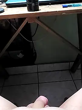 Snapshot of Cris29_84 chatting on 11.11.25 Cris29 84 online show from 11.11.25