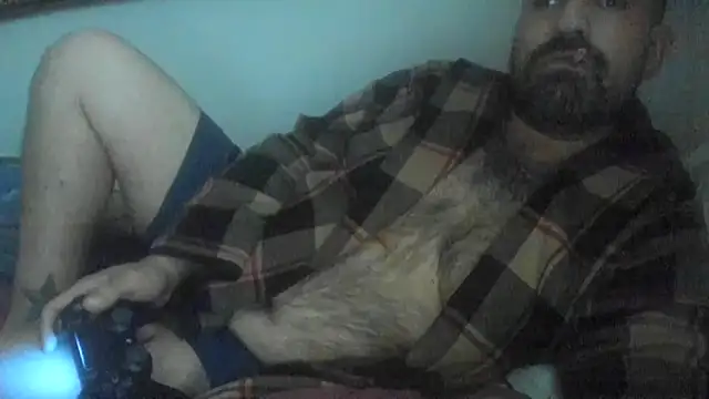 Snapshot of chubbycloudybottom chatting on 11.08.25 chubbycloudybottom online show from 11.08.25