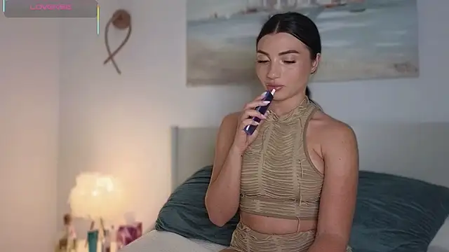 ReyaSophia online show from 04.11.26