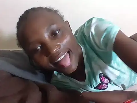 SexyNeedle22 online show from 10.12.25