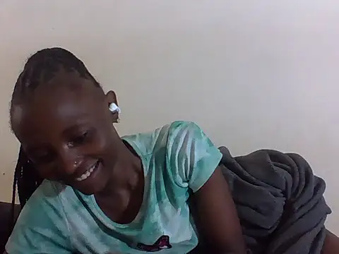 SexyNeedle22 online show from 11.15.25