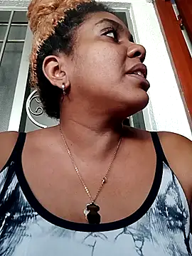 Snapshot of ELLA_KELLY chatting on 05.16.26 ELLA KELLY online show from 05.16.26