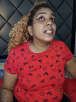 Snapshot of ELLA_KELLY chatting on 05.18.26 ELLA KELLY online show from 05.18.26