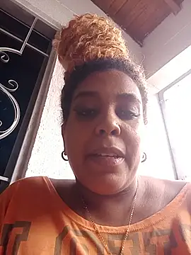 Snapshot of ELLA_KELLY chatting on 05.21.26 ELLA KELLY online show from 05.21.26
