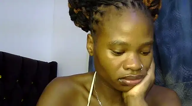 Snapshot of sweetblackbeauty001 chatting on 02.09.25 sweetblackbeauty001 online show from 02.09.25