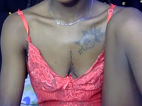 Snapshot of sweetblackbeauty001 chatting on 09.29.25 sweetblackbeauty001 online show from 09.29.25