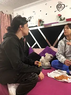 1lovelygirls online show from 10.15.25