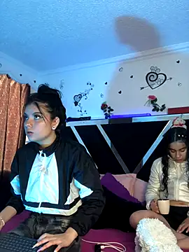 1lovelygirls online show from 10.18.25