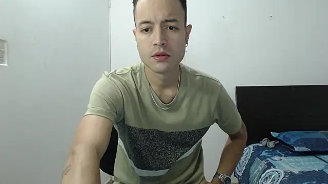 Snapshot of dimitriquiet05 chatting on 12.06.24 dimitriquiet05 online show from 12.06.24