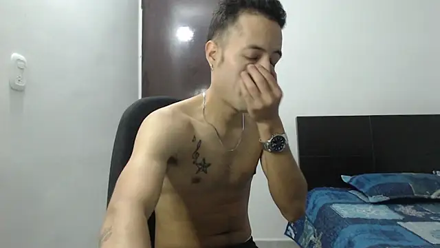 Snapshot of dimitriquiet05 chatting on 12.18.24 dimitriquiet05 online show from 12.18.24