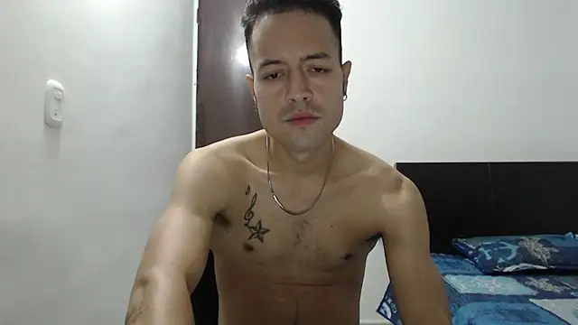 Snapshot of dimitriquiet05 chatting on 12.20.24 dimitriquiet05 online show from 12.20.24