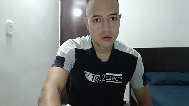 Snapshot of dimitriquiet05 chatting on 12.22.24 dimitriquiet05 online show from 12.22.24