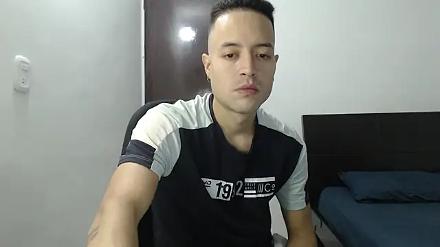 Snapshot of dimitriquiet05 chatting on 12.22.24 dimitriquiet05 online show from 12.22.24