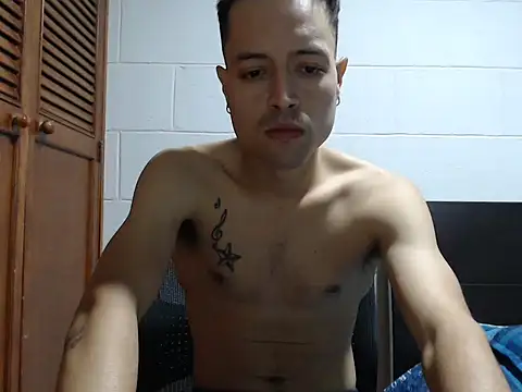 Snapshot of dimitriquiet05 chatting on 02.14.26 dimitriquiet05 online show from 02.14.26