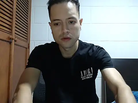 Snapshot of dimitriquiet05 chatting on 02.21.26 dimitriquiet05 online show from 02.21.26