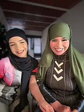 lalilamassu1 online show from 12.17.25