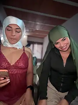 lalilamassu1 online show from 04.12.26