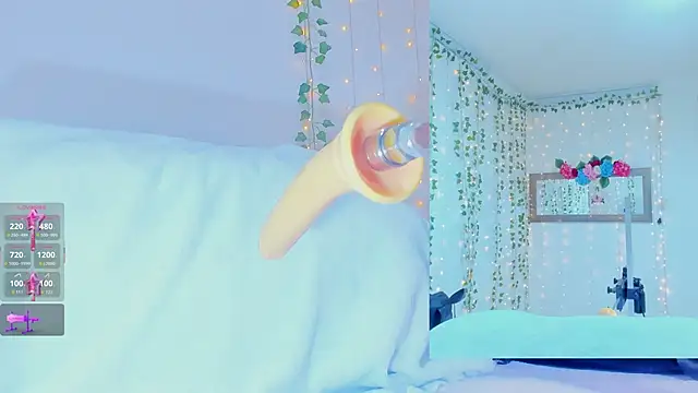 Tiffanny Love  online show from 10.03.25