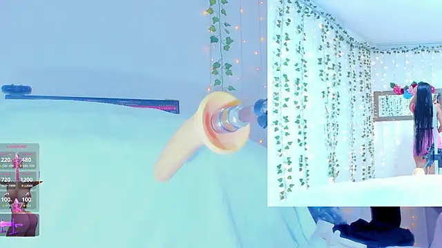 Tiffanny Love  online show from 10.06.25