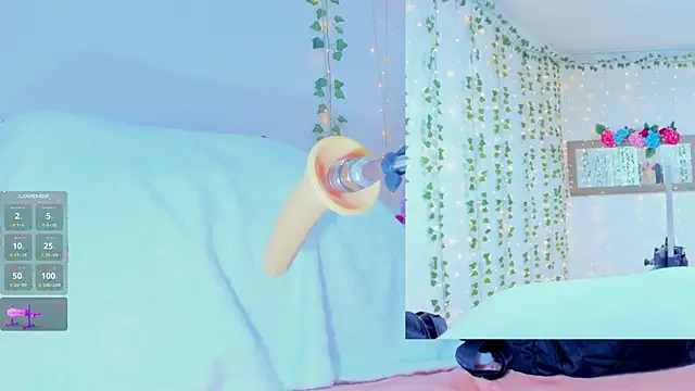 Tiffanny Love  online show from 11.08.25