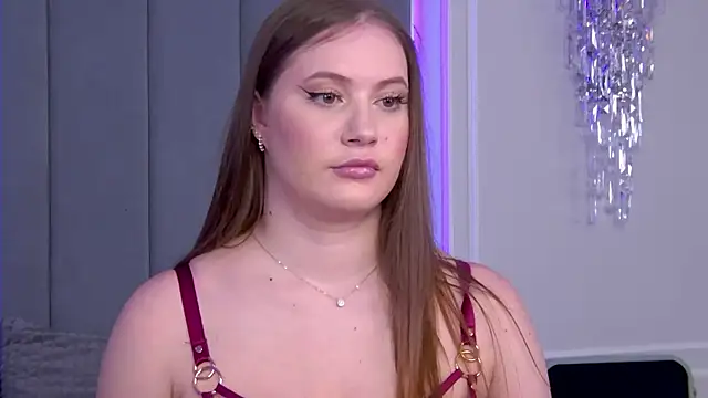 Snapshot of ChloeMarsch chatting on 10.05.25 ChloeMarsch online show from 10.05.25