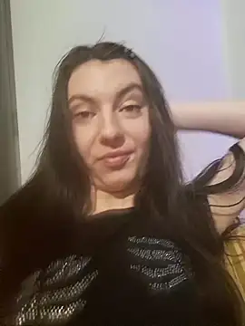 Snapshot of CuteJollie4U chatting on 12.28.24 CuteJollie4U online show from 12.28.24