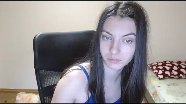 Snapshot of CuteJollie4U chatting on 01.01.25 CuteJollie4U online show from 01.01.25