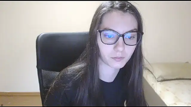 Snapshot of CuteJollie4U chatting on 03.22.25 CuteJollie4U online show from 03.22.25