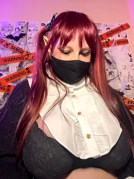 Snapshot of Wakayama_Akae chatting on 10.24.25 Wakayama Akae online show from 10.24.25